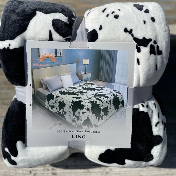 Brand New king size thick Flannel blanket, cow print Black and white - Picture 1 of 4